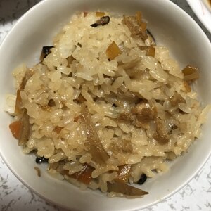 間違いない！味が染み染みとりごぼう炊き込みご飯♪